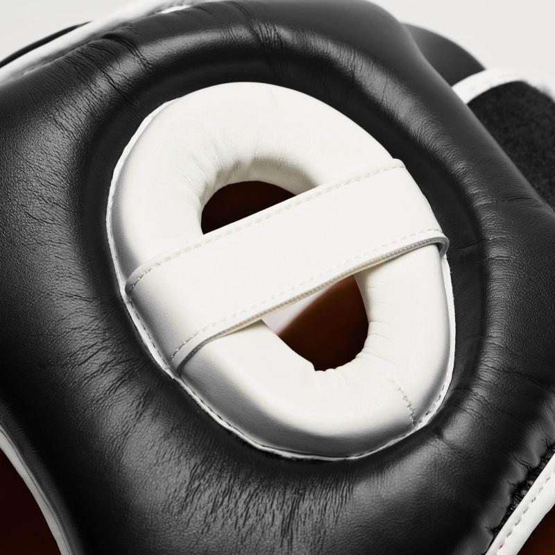 casque de boxe de combat noir, bleu ou rouge de leone 1947 cs410 oreille sur ring et tatami ring-tatami